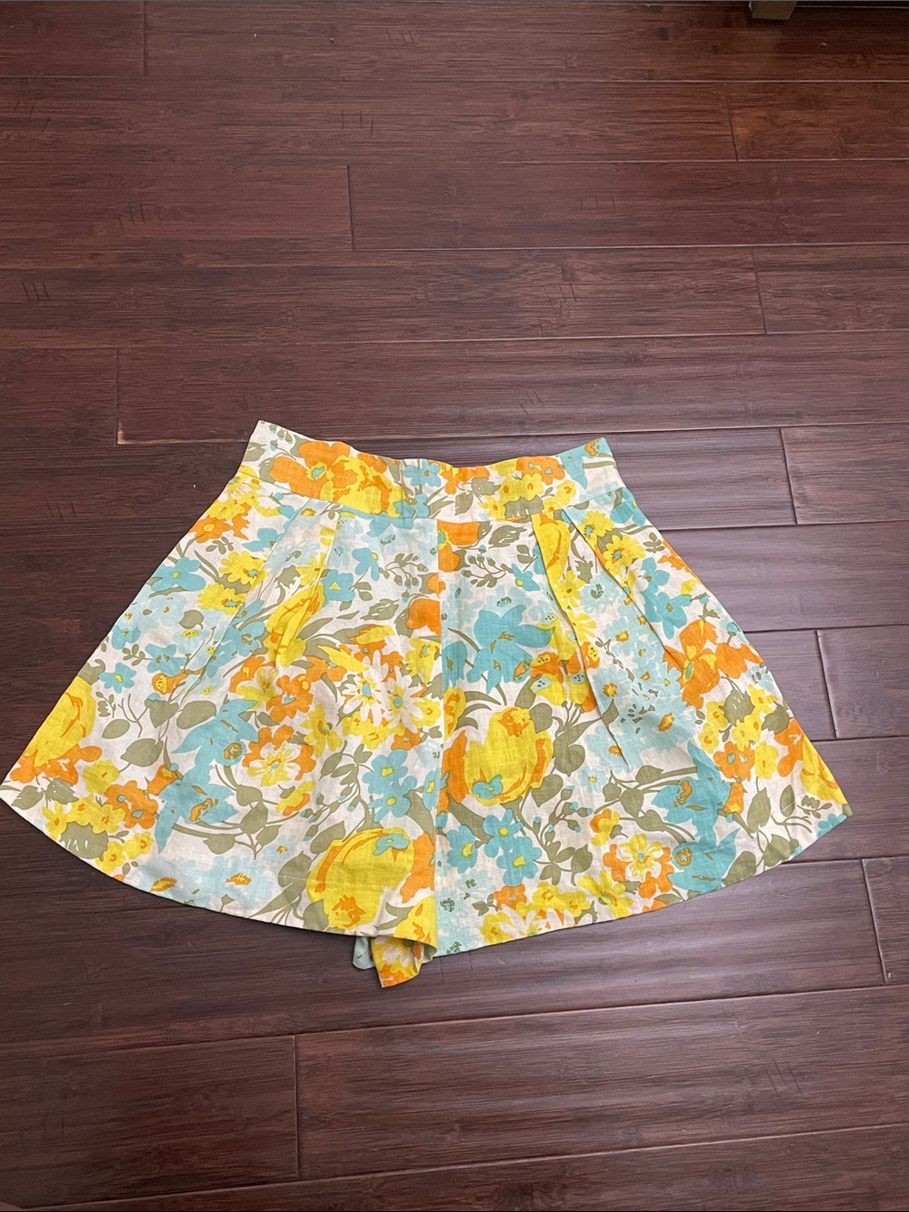 Faithful The Brand Andione Floral Shorts - Picture 4 of 5